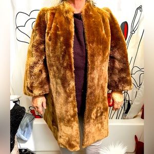 Cherry & Webb Co. - Genuine Laskin Mouton Dyed Lamb Fur Coat - Vintage Fur Coat